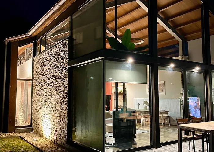 The Cliffs - Oceanlight * San Roman del Valle (Lugo)