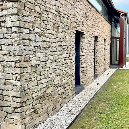 The Cliffs - Oceanlight * San Roman del Valle (Lugo)