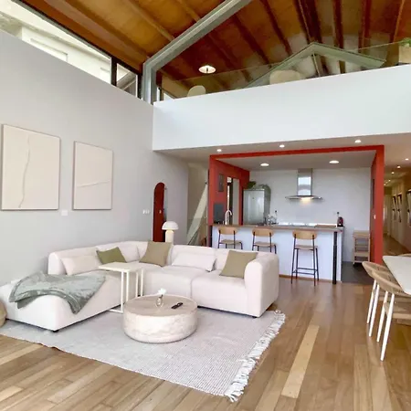 The Cliffs - Oceanlight * San Roman del Valle (Lugo)