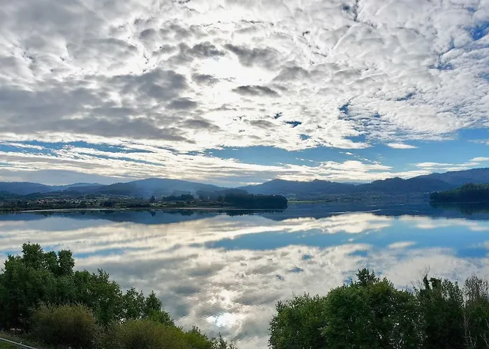 The Cliffs - Oceanlight * San Roman del Valle (Lugo)
