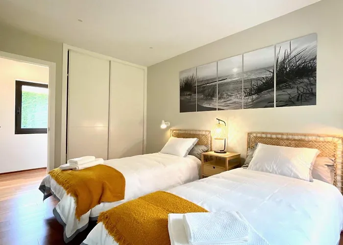 The Cliffs - Oceanlight *